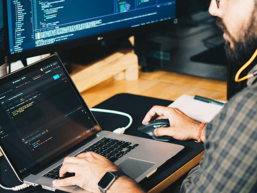 Framework all'avanguardia per la System Integration e lo Sviluppo IT